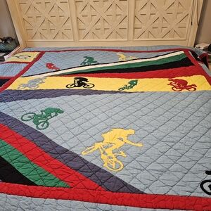 Colorful Cyclist Pattern Quilt